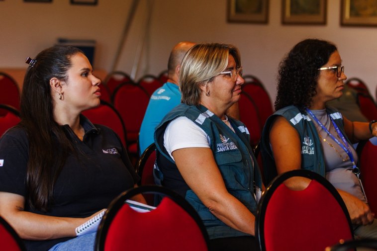 Servidoras da Prefeitura de Santa Luzia em reunião de apoio à Meta 2034
